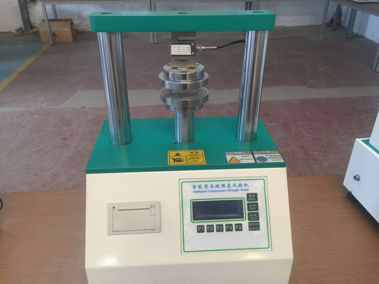 智能型壓縮強(qiáng)度試驗(yàn)機(jī) 智能型壓縮強(qiáng)度試驗(yàn)機(jī)